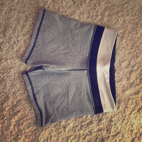 Lululemon shorts - Picture 1 of 3