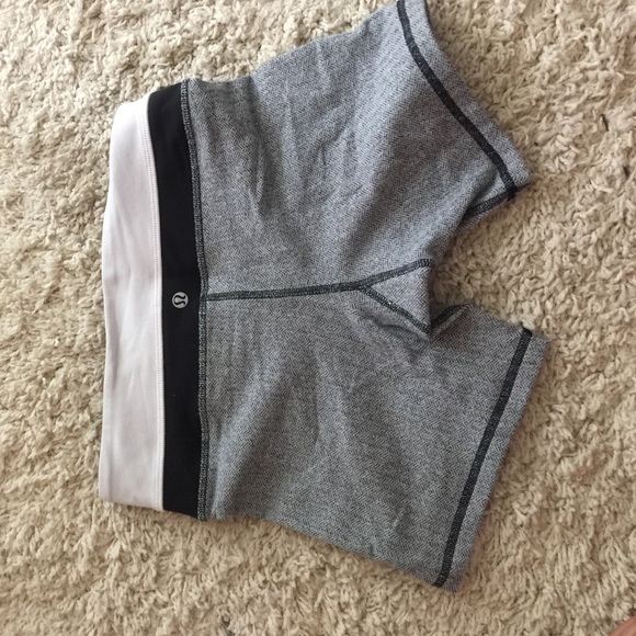 Lululemon shorts - Picture 3 of 3