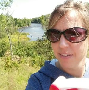 Meet your Posher, Renee