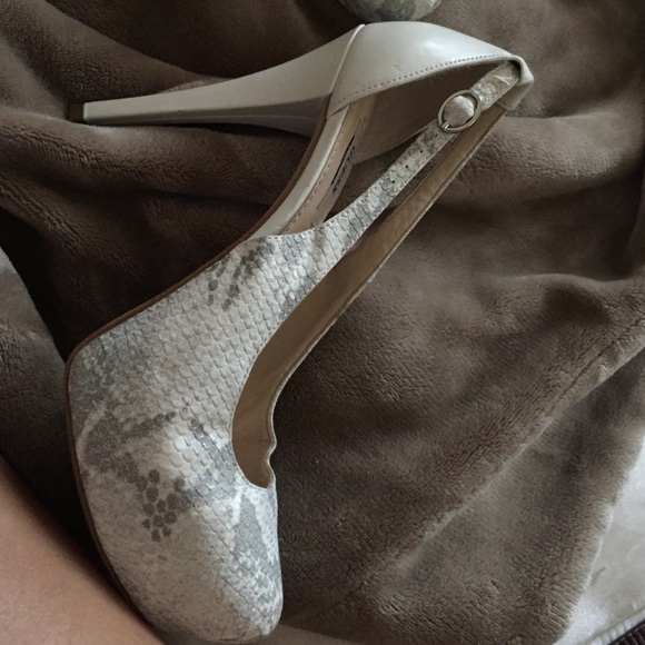 Guess . - Picture 3 of 3