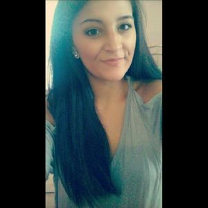 Meet your Posher, Selina