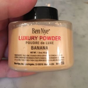 Ben Nye banana powder