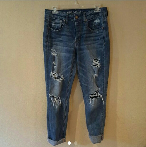 Distressed boyfriend jeans