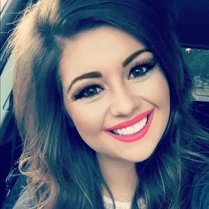Meet your Posher, Ally