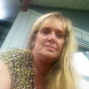 Meet your Posher, Malinda