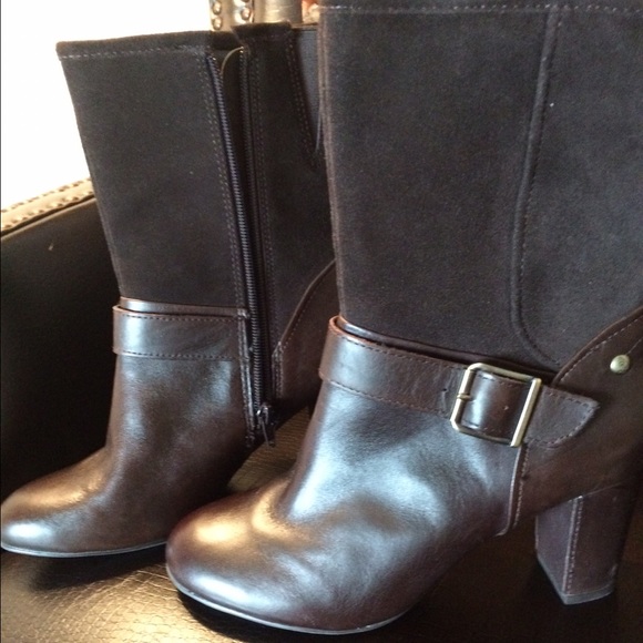 😍😍NWOT BROWN WATERPROOF HUSH PUPPIES BOOTS😍👢