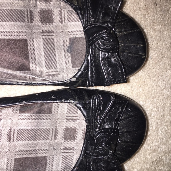 Black Flats. Great shape! MM material.🚫FINAL MD🚫 - Picture 3 of 3