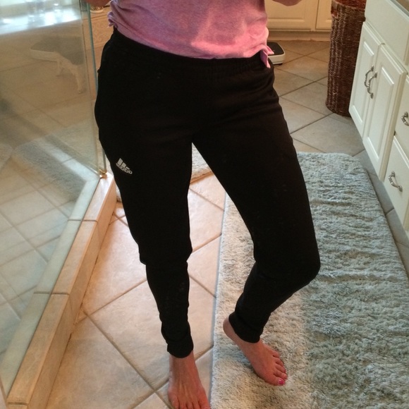 💪🏼adidas joggers  XS like new