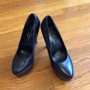 Jessica Simpson Waleo Size 6