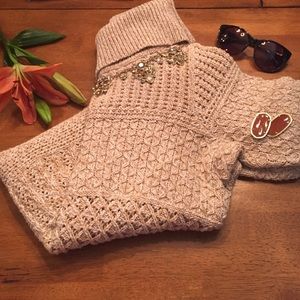 ❗️SALE❗️💥🆕 Tan Knot Cowl Neck Emma James Sweater