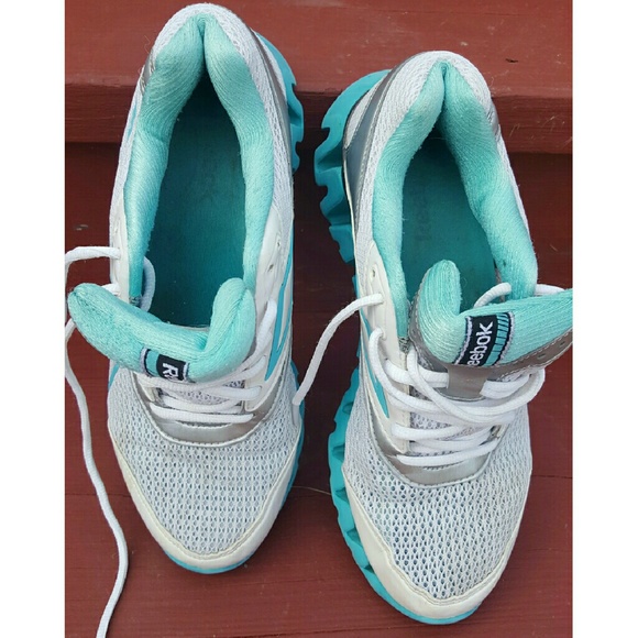 Size 8 Reebok womens gym..WORN. In good condition