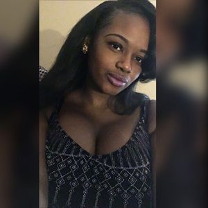 Meet your Posher, Destynee