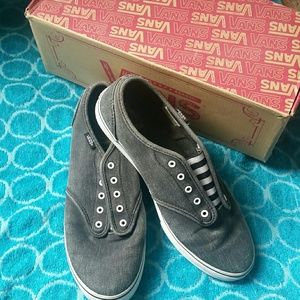 WOMEN'S NO LACES SLIP ONS