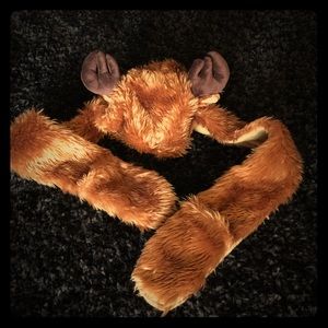 Reindeer hat/scarf/mittens