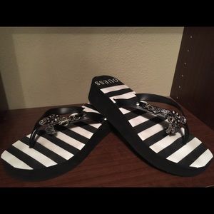 Guess bling flip flops