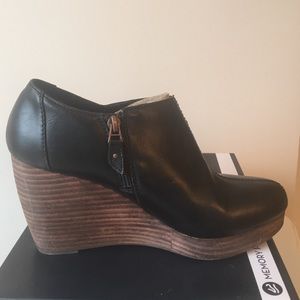 Dr. Scholl's black booties, so comfy!!!