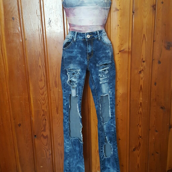 Edgy Cut out/up Jeans