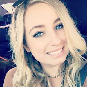 Meet your Posher, Natalie