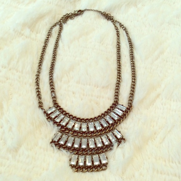 Beautiful baublebar statement necklace