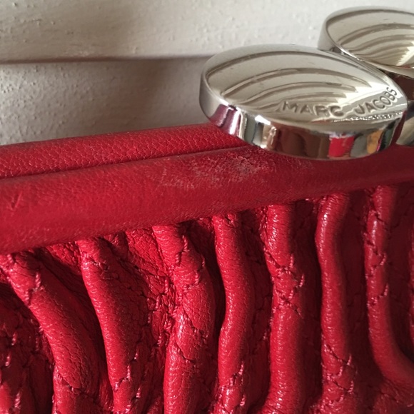 Marc Jacobs red leather quilted crossbody bag - Picture 3 of 4