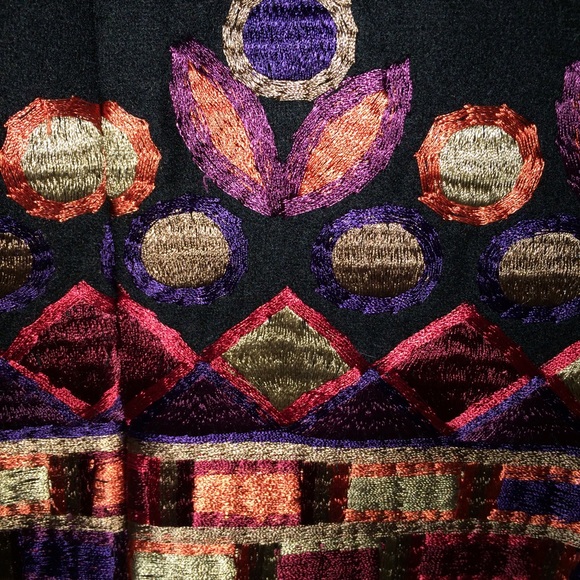 🚫SOLD🚫Vintage long black embroidered coat 12 - Picture 2 of 4