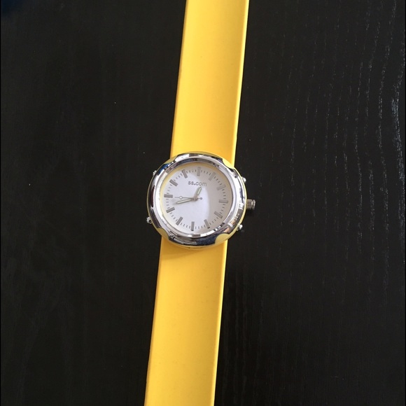 Watch - Picture 3 of 3