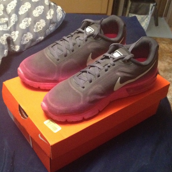 Women's nike air max