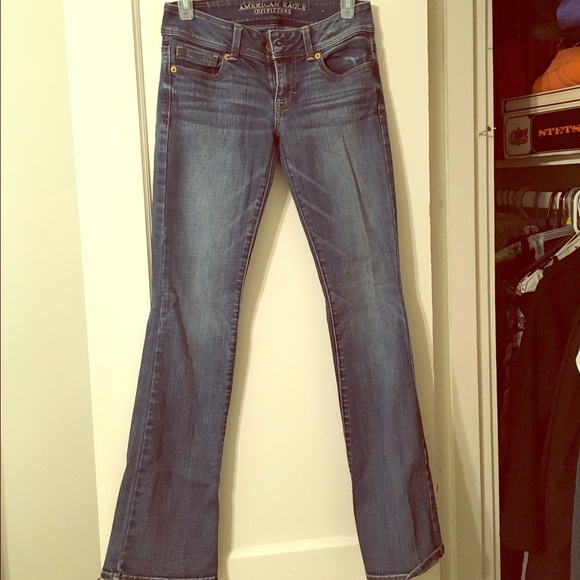 American eagle jeans!