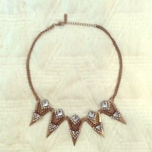 Beautiful statement necklace by baublebar