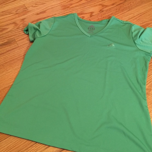 2 tops Nike. Adidas M size  price for each - Picture 2 of 3