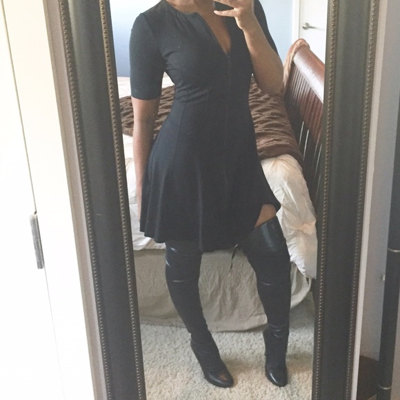 Theory Dresses & Skirts - ✋🏾FINAL REDUCTION✋🏾Sporty Skater Theory Dress!!!