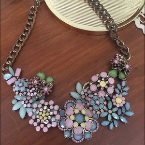 Final markdown 💎 Loft statement necklace