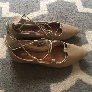 Old Navy nude lace up shoes