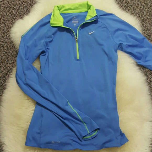 Nike Dri Fit Quarter Zip Shirt