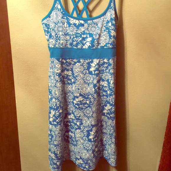 Athletic dress - Picture 1 of 1