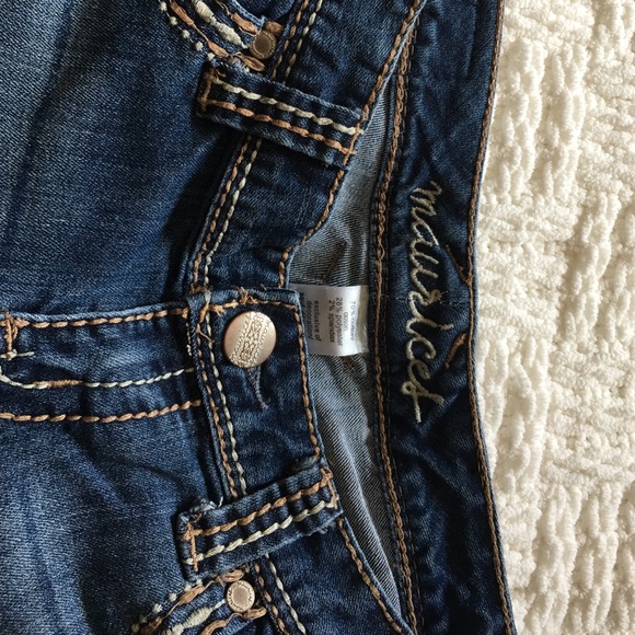 Bootcut Jeans - Picture 2 of 4