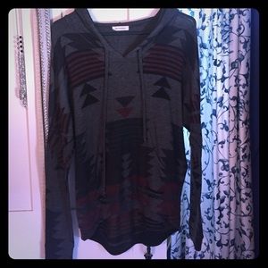 Aztec thin hoodie, high low!!