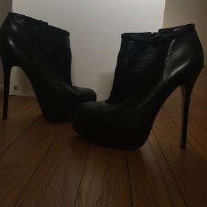 ALDO black heels