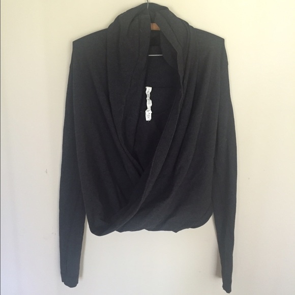 Lululemon reversible wrap