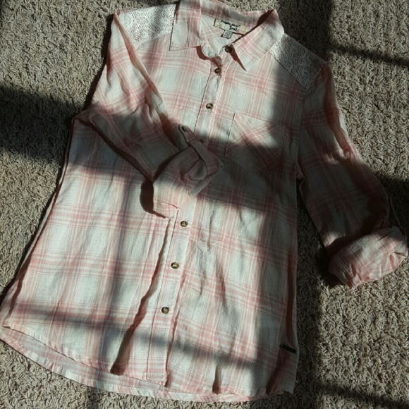 Pink Button-Down Long-Sleeved Top - Picture 2 of 4
