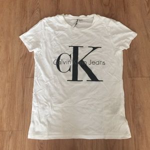 Calvin Klein t shirt urban outfitters