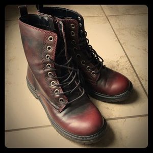 ⚡️Deep Red Combat Boots🍁