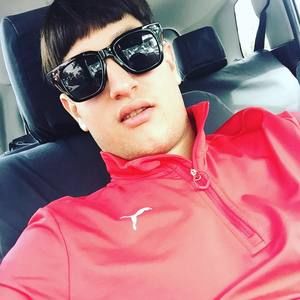 Meet your Posher, Jose