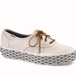 Triple Raffia Foxing