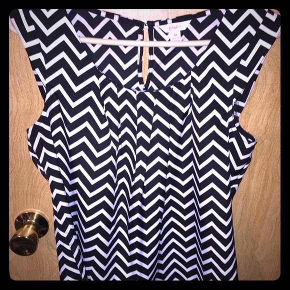 Chevron dressy top - medium