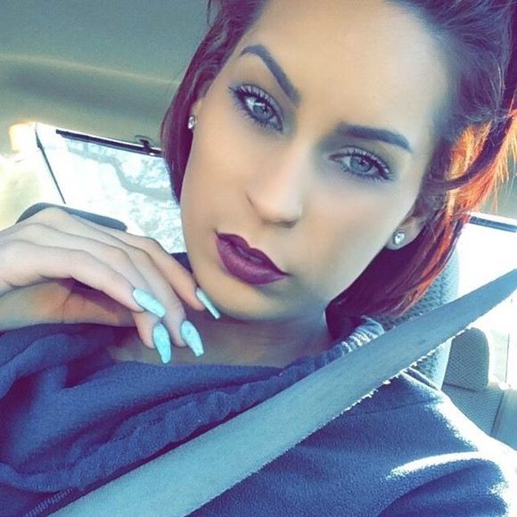 Meet your Posher, Mayralee