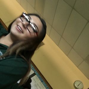 Meet your Posher, Jasmine