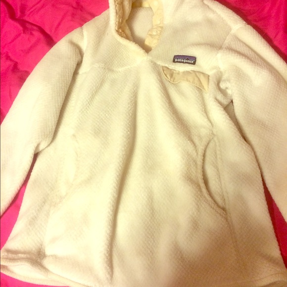 Off white Patagonia pullover