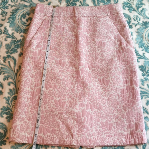Old navy skirt. - Picture 2 of 4