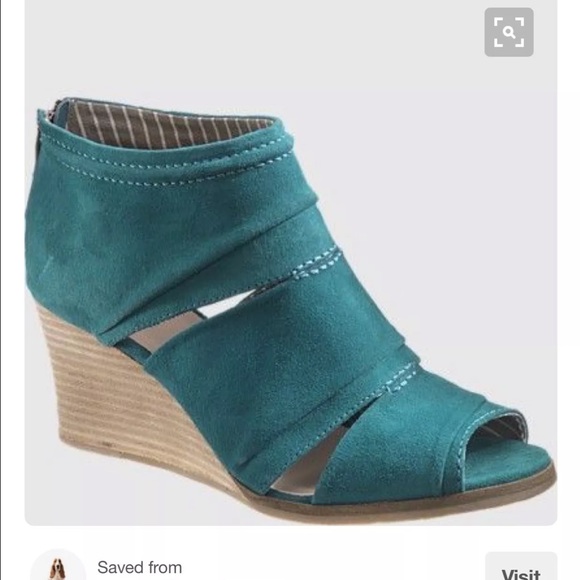 Cosette style TEAL hush puppies wedges